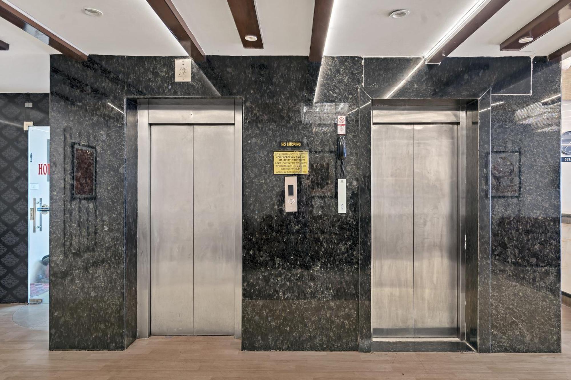 Hotel Sm Deccan Park 商沙巴 外观 照片